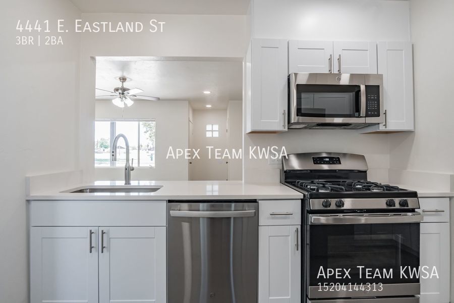 Primary Photo - $1845- Newly Remodeled Home Located in Tou...