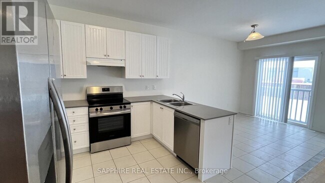 Photo du bâtiment - 242 Palace St