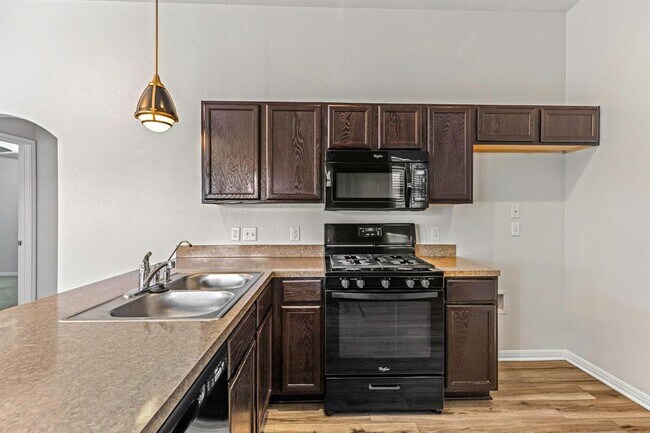 Foto del edificio - 105 Rock Bluff Ln