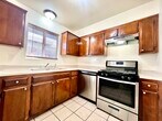 Primary Photo - 2916 E South St
