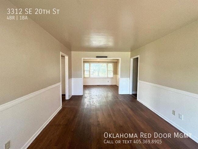 Foto del edificio - 4 Bedroom Move In Ready!