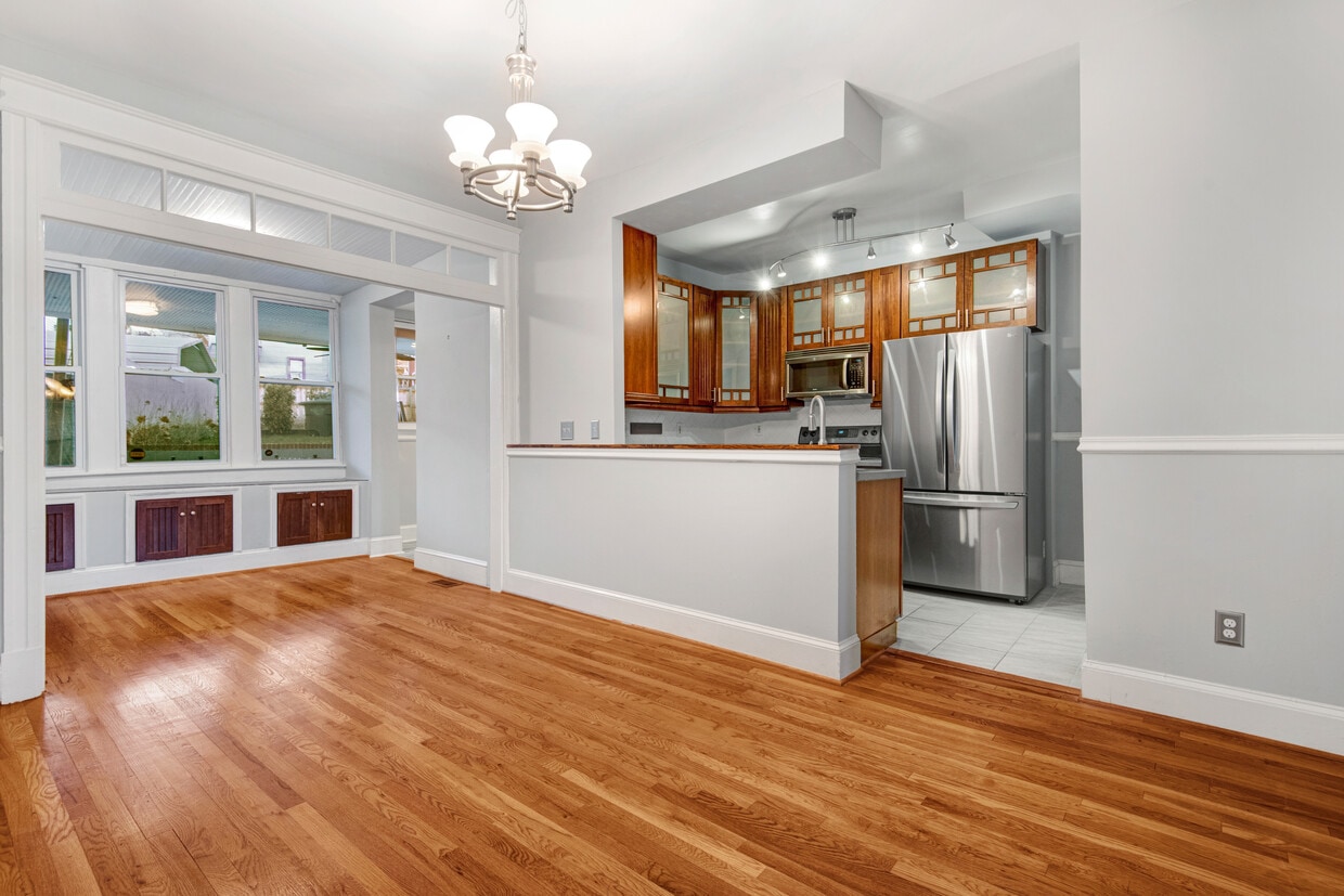 Primary Photo - 1226 Rhode Island Ave NE