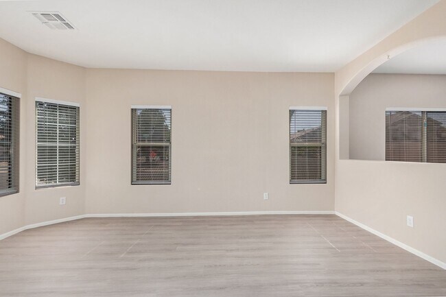 Building Photo - Newly Renovated 3-Bedroom Home in Gilbert