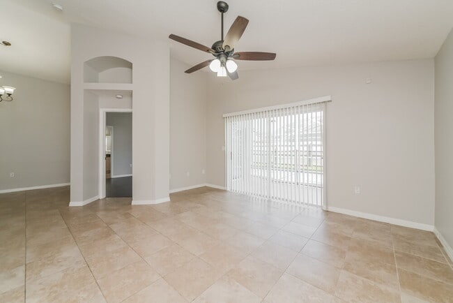 Building Photo - 4307 Bayside Dr