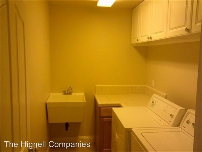 Building Photo - 1363 Empress Ln