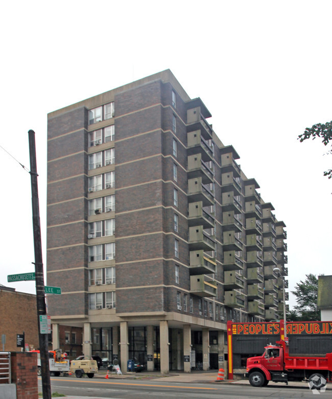 Building Photo - The Cambridge Tower