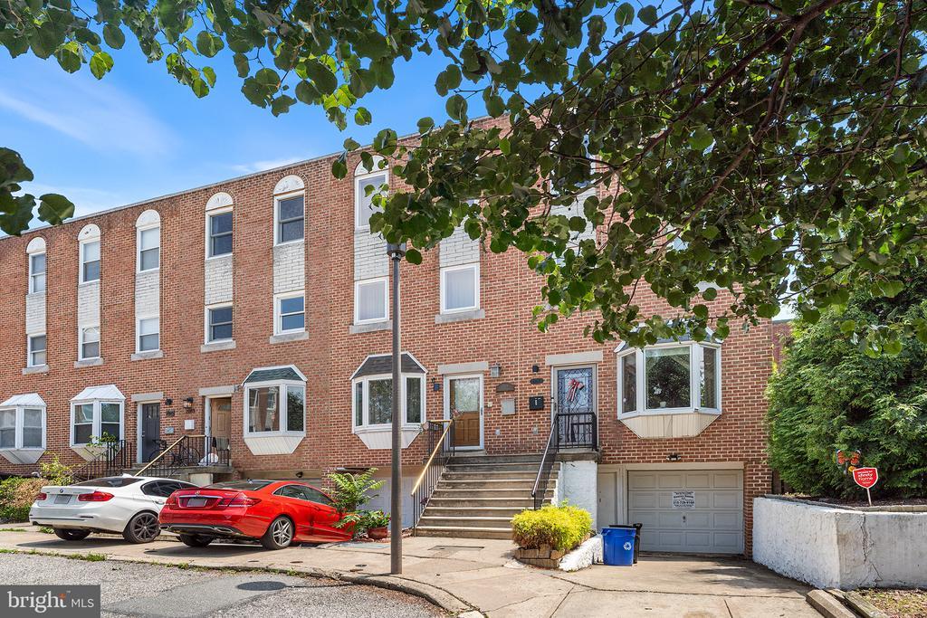 Primary Photo - 2809 Ogden St