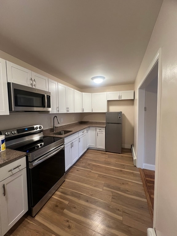 Building Photo - 10 Perkins Ave