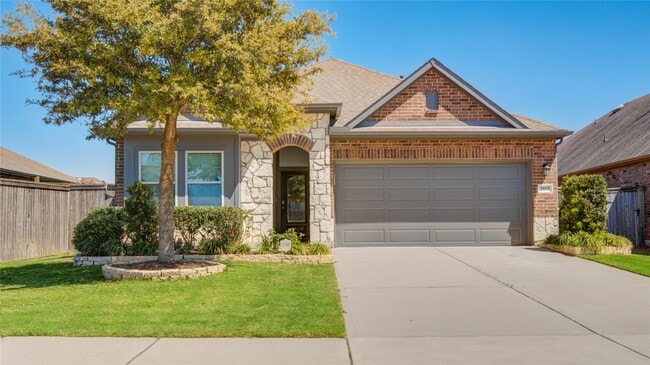 Building Photo - 2815 Torrey Pines Dr