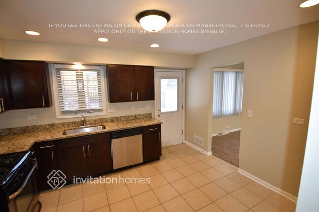 Foto del edificio - 1106 N Drury Ln