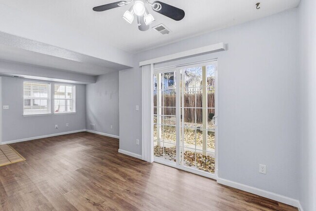 Foto del edificio - 17281 E Ford Dr