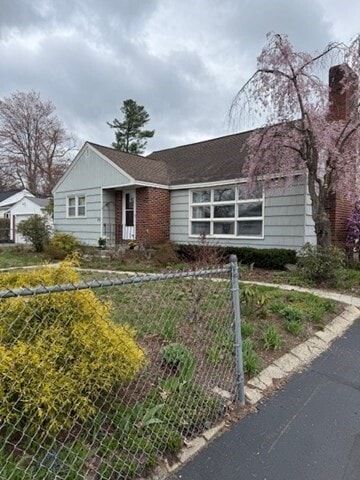 Building Photo - 71 Chapel St