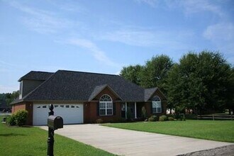 Building Photo - 6640 J J Roberts Dr