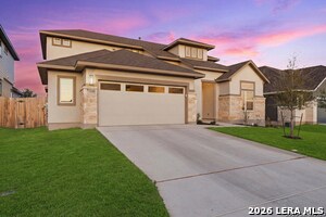 Foto del edificio - 3709 Pin Oak Hls