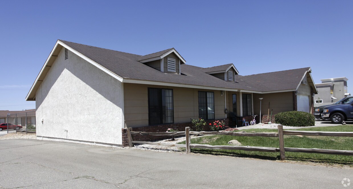 Primary Photo - 15764 Bear Valley Rd