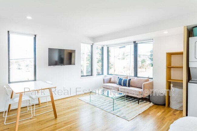 Foto del edificio - 123 Idlewild Ave