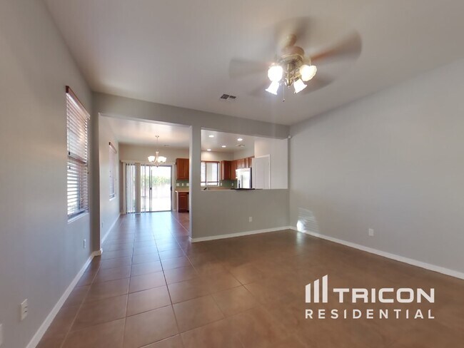 Foto del edificio - 41220 W Colby Dr