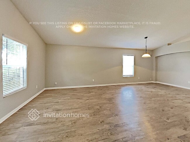 Building Photo - 279 Marisco Way