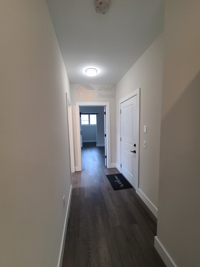 Building Photo - 1306 Forsythe Ave