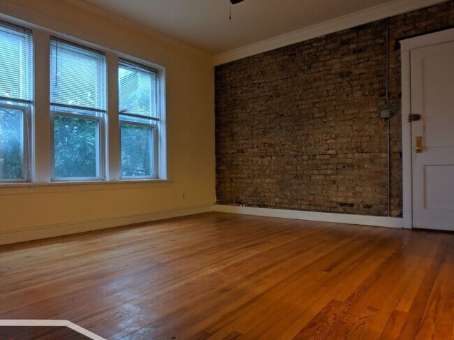 Foto del edificio - 3008 N Whipple St