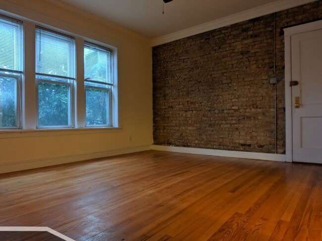 Building Photo - 3008 N Whipple St