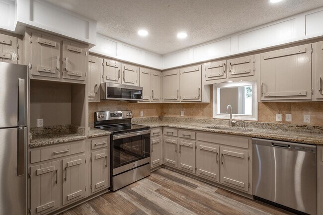 Foto del edificio - 2134 Morris Hill Rd