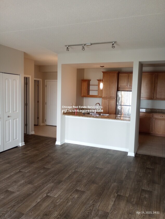 Foto principal - 2825 Easton St