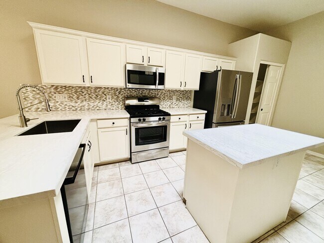Building Photo - 6730 E Hermosa Vista Dr