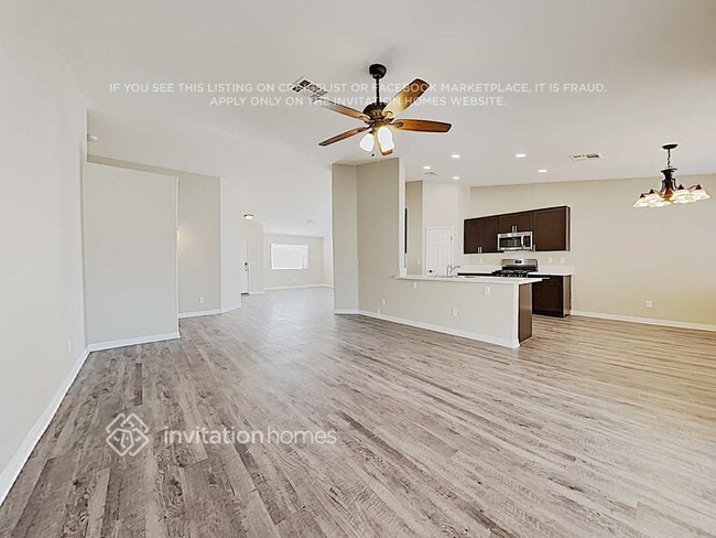 Building Photo - 577 Canlite St