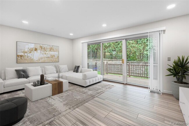 Foto del edificio - 1476 Oakbrook E Dr