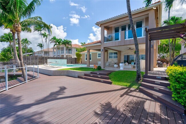 Foto del edificio - 6822 NW 112th Ave