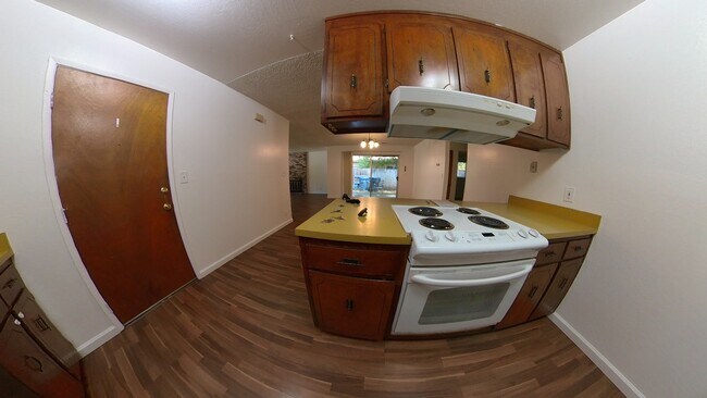 Cocina - 4828 Cowell Blvd