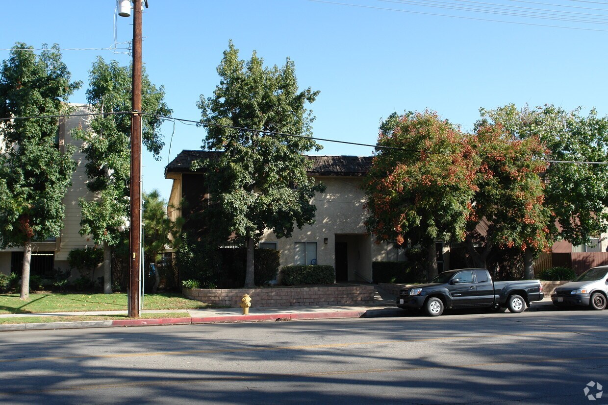 Building Photo - 21747 Lassen St