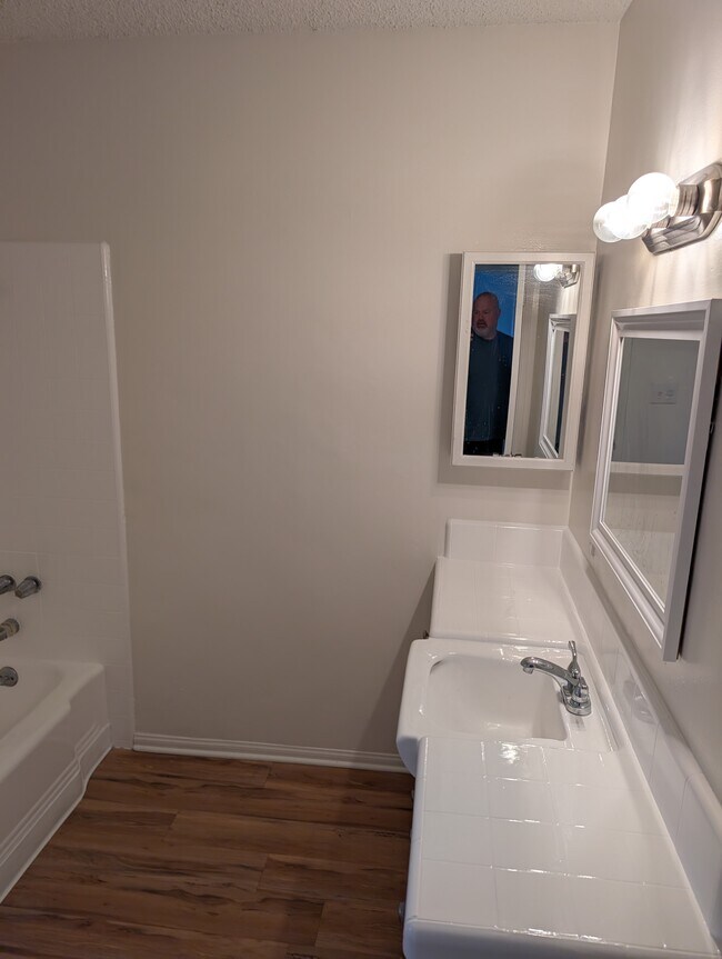 Foto del edificio - Oasis Apartments