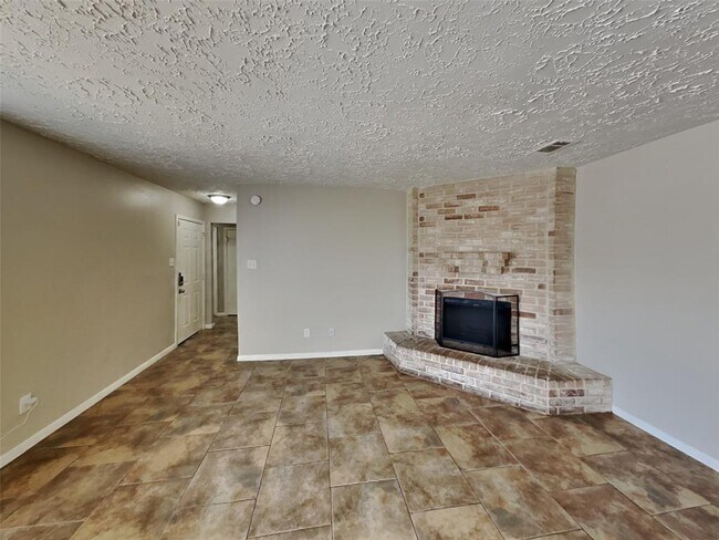 Foto del edificio - 20211 Cottonglade Ln