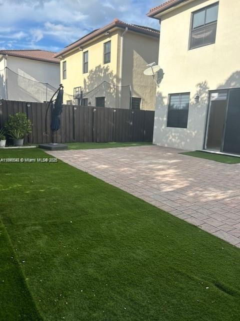 Foto del edificio - 8660 NW 101st Pl