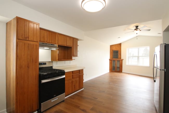 Building Photo - 14.5 Fond du Lac St