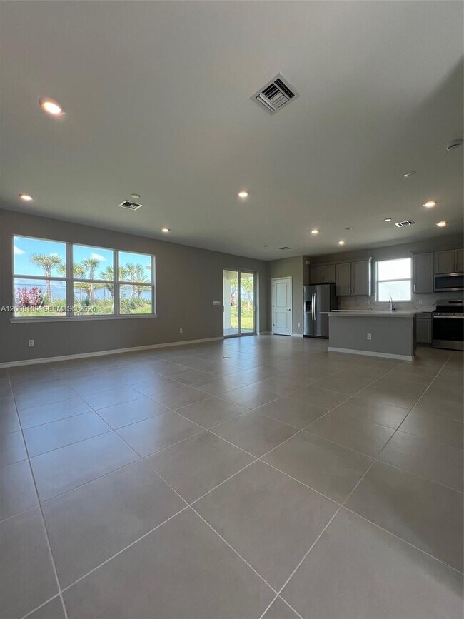 Foto del edificio - 12222 SW Myrtle Oak Dr