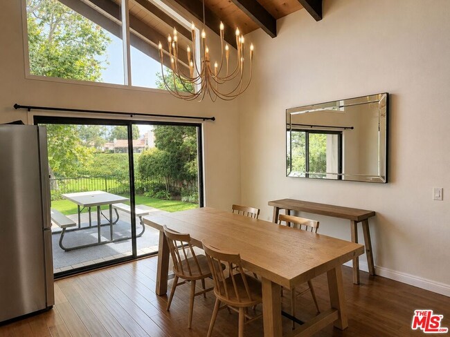Foto del edificio - 431 Pebble Beach Pl