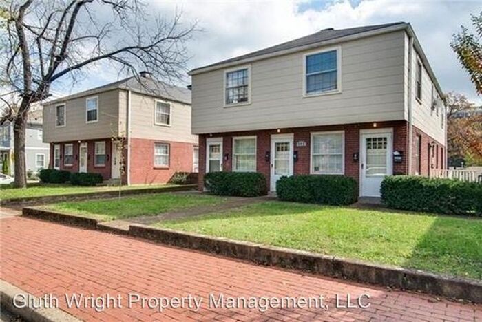 Primary Photo - 542 Fatherland St