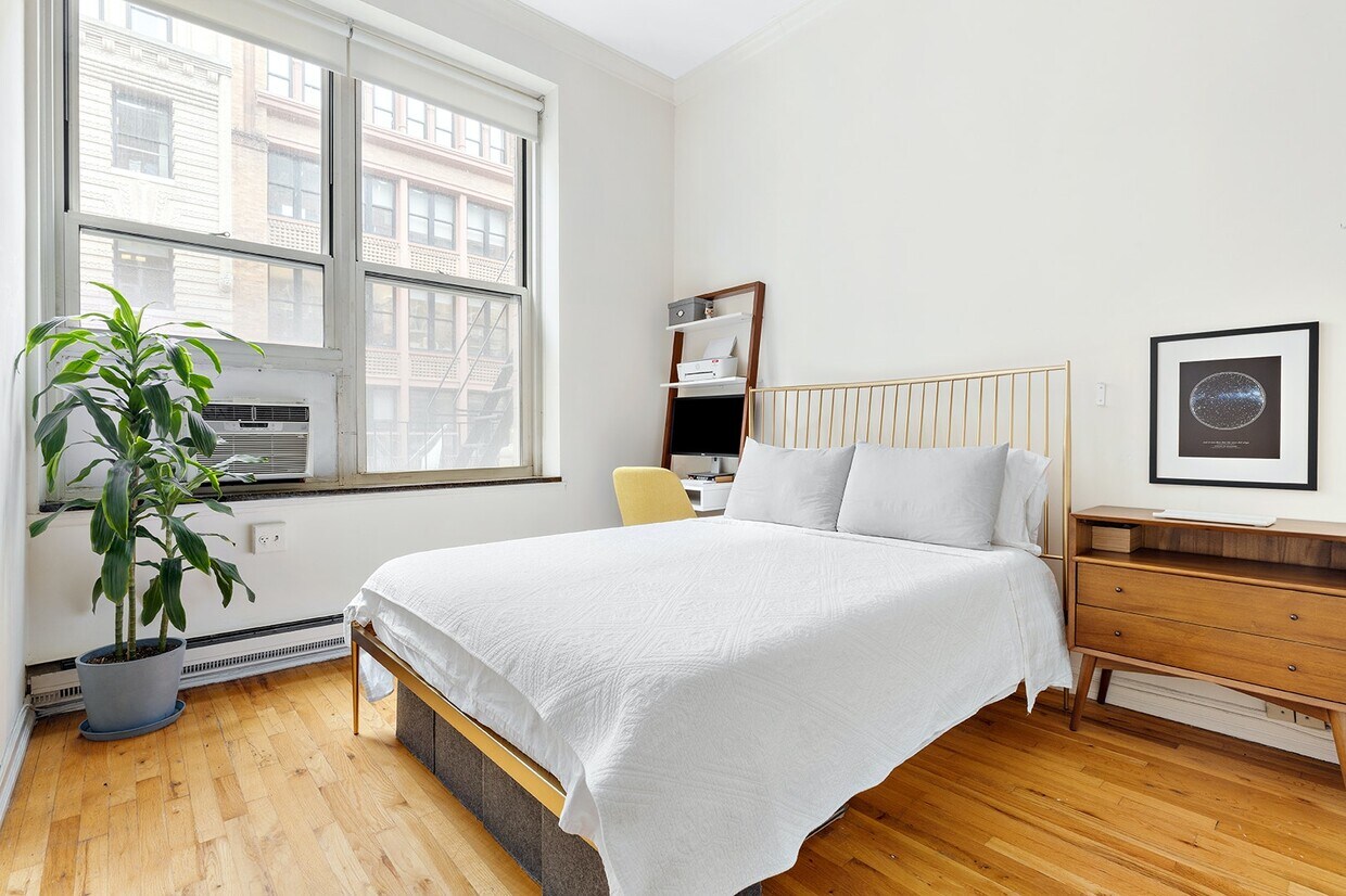 23 Waverly Pl Unit 3K, New York, NY 10003 Condo for Rent in New York