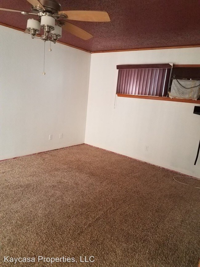 Building Photo - 3 br, 3 bath House - 2908 Karen Dr - House