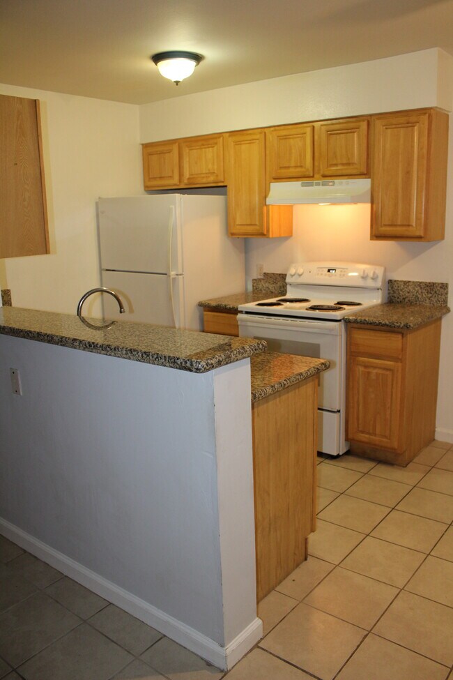 Building Photo - 20234 Cantara St