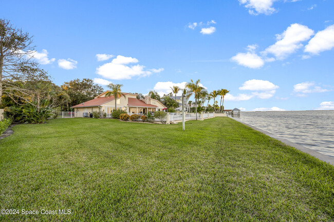 Building Photo - 8130 S Tropical Trail