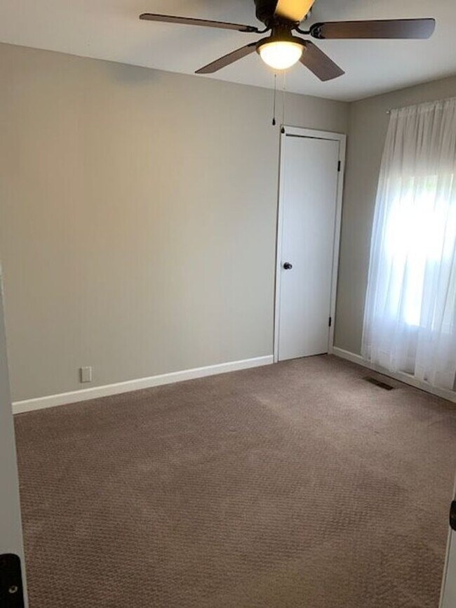 37 Crockett St, Sullivan, MO 63080 House Rental in Sullivan, MO