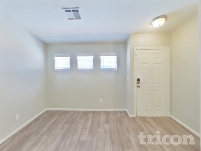 Foto del edificio - 6534 Coldwater Bay Dr