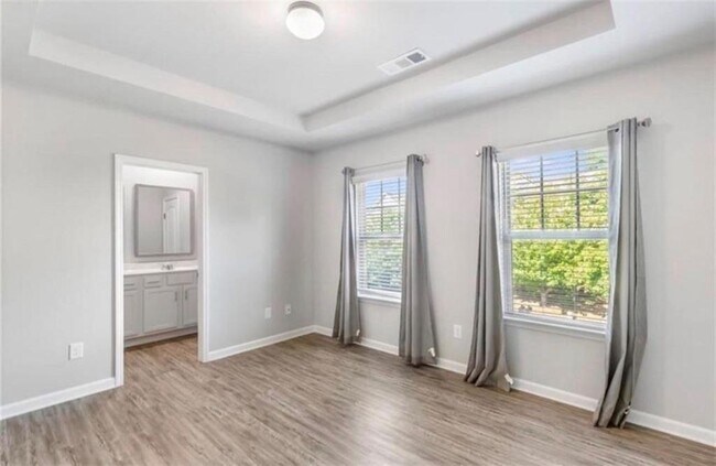 Foto del edificio - 717 St James Pl