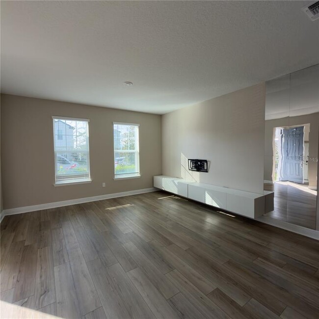 Foto del edificio - 14391 Braemar St