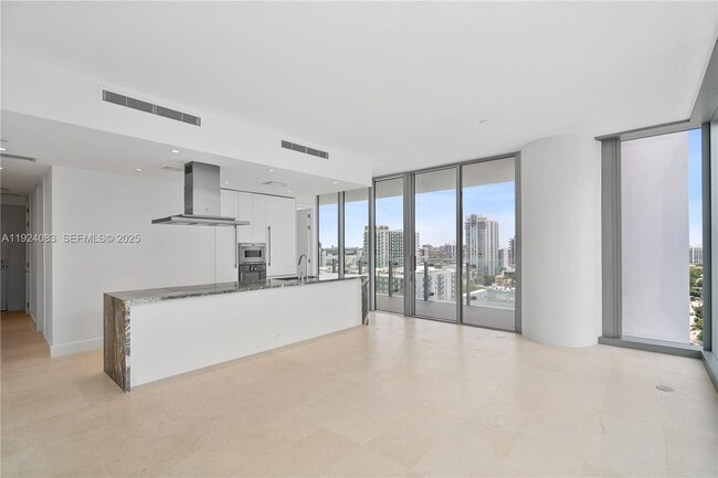 Foto del edificio - 700 NE 26th Terrace