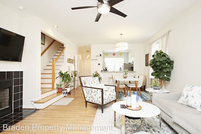 Building Photo - 2 br, 2.5 bath House - 3339 Worth Crossing